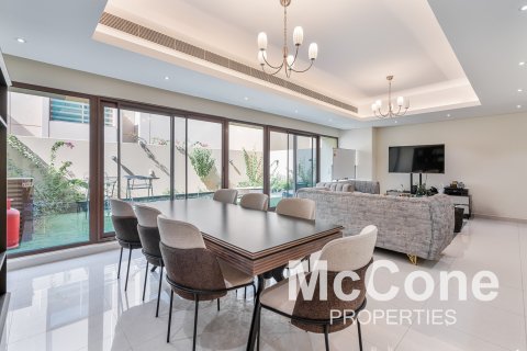 Řadový dům v Meydan, Dubai, SAE 4 ložnice, 218.04 m² Č.: 587313 - fotografie 1