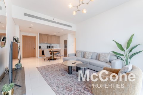 Apartment in Dubai Harbour, Dubai, UAE 1 bedroom, 66.15 sq.m. № 587315 - photo 2