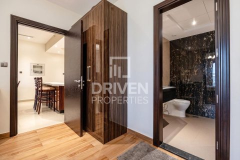 Apartemen di Downtown Dubai (Downtown Burj Dubai), UEA 1 kamar tidur, 93.55 m2 nomor 756396 - foto 9
