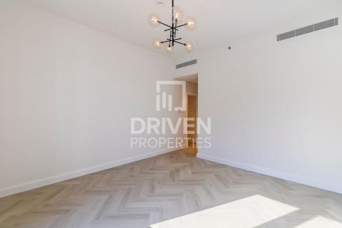 Apartment in Jumeirah, Dubai, UAE 3 bedrooms, 192 sq.m. № 602895 - photo 11