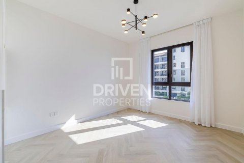 Apartment in Jumeirah, Dubai, UAE 3 bedrooms, 192 sq.m. № 602895 - photo 6