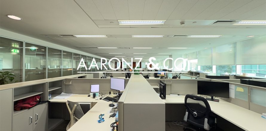 Kancelária v Sheikh Zayed Road, Dubai, SAE 534.4 m2 č. 670699