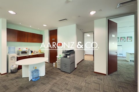 Kancelária v Sheikh Zayed Road, Dubai, SAE 534.4 m2 č. 670699 - Fotografia 14
