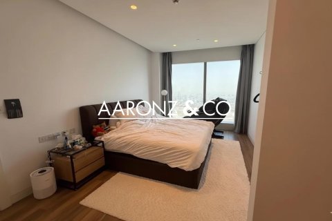Apartamento en venta en Jumeirah Lake Towers, Dubai, EAU 1 dormitorio, 74 m2 № 670712 - foto 3