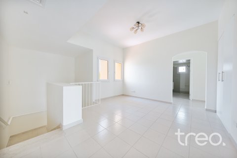 Villa till försäljning i Meadows, Dubai, UAE 5 sovrum, 353.5 kvm Nr. 733915 - fotografi 10