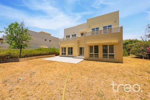 Villa till försäljning i Meadows, Dubai, UAE 5 sovrum, 353.5 kvm Nr. 733915 - fotografi 18
