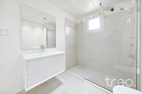 Villa till försäljning i Meadows, Dubai, UAE 5 sovrum, 353.5 kvm Nr. 733915 - fotografi 15