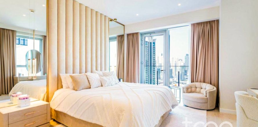 Apartamento em Jumeirah Lake Towers, Dubai, EAU 3 quartos, 269.42 m2 № 733913