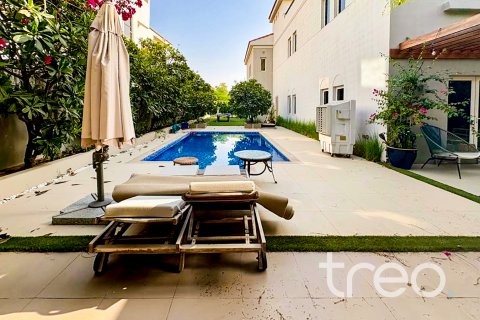 Βίλα σε The Villa, Dubai, ΗΑΕ 5 υπνοδωμάτια, 555.56 τ.μ. Αρ. 733912 - φωτογραφία 2