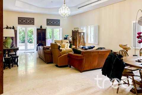 Βίλα σε The Villa, Dubai, ΗΑΕ 5 υπνοδωμάτια, 555.56 τ.μ. Αρ. 733912 - φωτογραφία 5