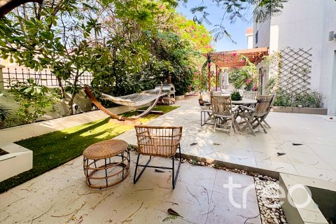 Βίλα σε The Villa, Dubai, ΗΑΕ 5 υπνοδωμάτια, 555.56 τ.μ. Αρ. 733912 - φωτογραφία 3
