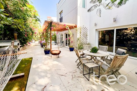 Βίλα σε The Villa, Dubai, ΗΑΕ 5 υπνοδωμάτια, 555.56 τ.μ. Αρ. 733912 - φωτογραφία 18