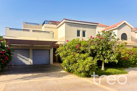 Villa asukohaga The Villa, Dubai, AÜE: 5 magamistoaga, 555.56 m² Nr 733912