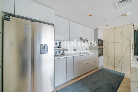 Apartment til leje i Dubai Marina, Dubai, UAE 1 soveværelse, 78.22432600 kvm № 707343 - foto 15