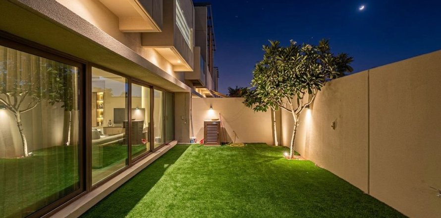 Villa in Meydan, Dubai, VAE: 4 Schlafzimmer, 219.3 m2 Nr. 682153
