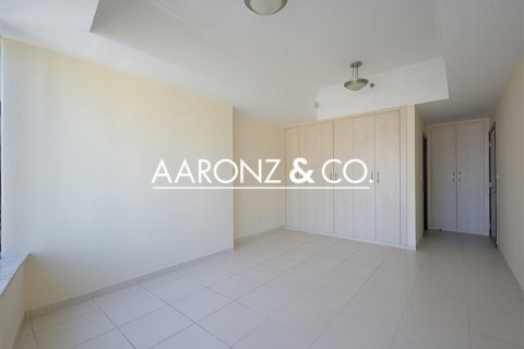 Apartamento en alquiler en Jumeirah Lake Towers, Dubai, EAU 3 dormitorios, 182 m2 № 693847 - foto 5