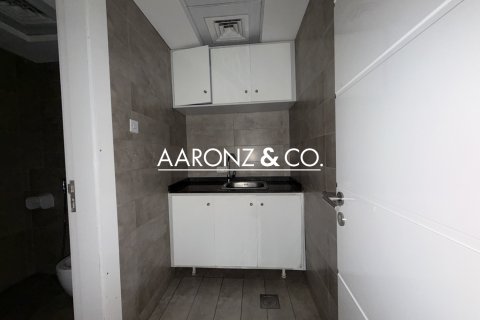 Pejabat di Sheikh Zayed Road, Dubai, UAE 182 meter persegi № 693846 - foto 13