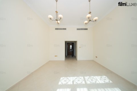 וילה להשכרה ב Dubai, איחוד האמירויות  6 חדרי שינה, 3938.1 מ"ר, מספר 760536 - תמונה 9