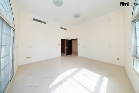 וילה להשכרה ב Dubai, איחוד האמירויות  6 חדרי שינה, 3938.1 מ"ר, מספר 760536 - תמונה 11