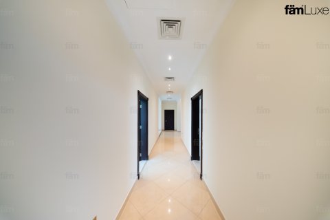 וילה להשכרה ב Dubai, איחוד האמירויות  6 חדרי שינה, 3938.1 מ"ר, מספר 760536 - תמונה 24