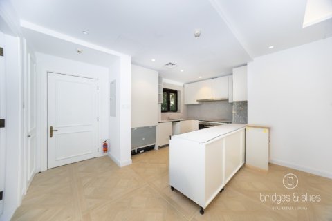 Apartamento en alquiler en Old Town, Dubai, EAU 2 dormitorios, 179 m2 № 697447 - foto 21