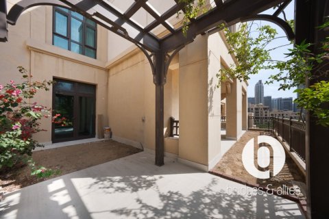 דירה להשכרה ב Old Town, Dubai, איחוד האמירויות  2 חדרי שינה, 179 מ"ר, מספר 697447 - תמונה 17