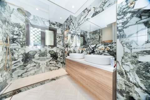 Apartamento en alquiler en Old Town, Dubai, EAU 2 dormitorios, 179 m2 № 697447 - foto 23