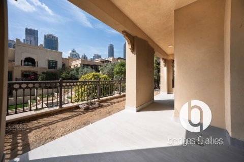 דירה להשכרה ב Old Town, Dubai, איחוד האמירויות  2 חדרי שינה, 179 מ"ר, מספר 697447 - תמונה 26