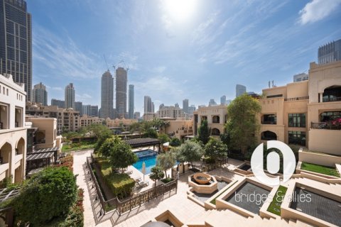 דירה להשכרה ב Old Town, Dubai, איחוד האמירויות  2 חדרי שינה, 179 מ"ר, מספר 697447 - תמונה 16