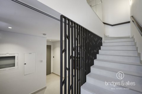 Vilă de închiriat în Tilal Al Ghaf, Dubai, EAU 3 dormitoare, 145 mp.  №697445 - poză 4