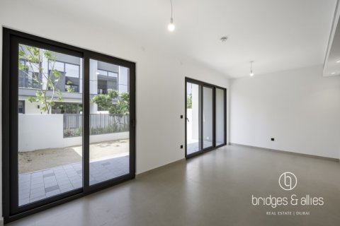 Vilă de închiriat în Tilal Al Ghaf, Dubai, EAU 3 dormitoare, 145 mp.  №697445 - poză 2