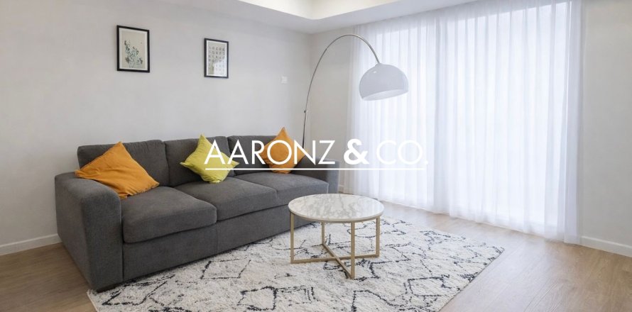 Apartment in Dubai Marina, UAE 1 bedroom, 80 sq.m. № 697368