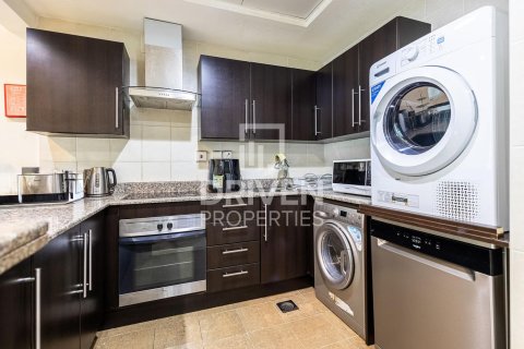 Apartmen di Jumeirah Lake Towers, Dubai, UAE 1 bilik tidur, 73 meter persegi № 684629 - foto 10