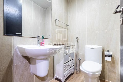 Apartmen di Jumeirah Lake Towers, Dubai, UAE 1 bilik tidur, 73 meter persegi № 684629 - foto 12