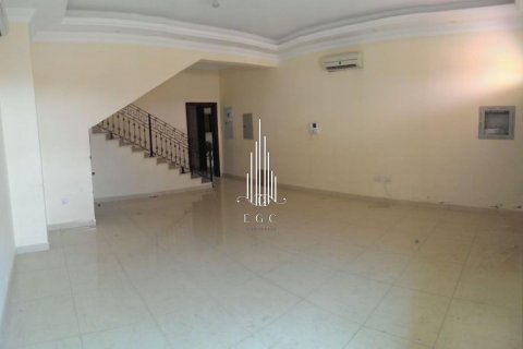 Shakhbout City, Abu Dhabi, संयुक्त अरब अमीरात में विला, 5 बेडरूम, 706.1 वर्ग मीटर, संख्या 549023 - फ़ोटो 6