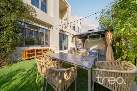 Māja Reem, Dubaijā, AAE 3 istabas, 238.02 m2 Nr. 753677 - attēls 2