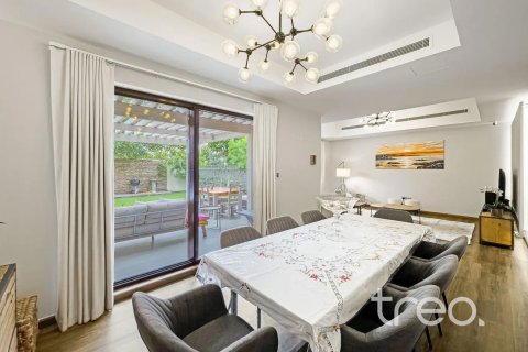 Radový dom v Reem, Dubai, SAE 3 spálne, 232.91 m2 č. 753681 - Fotografia 10