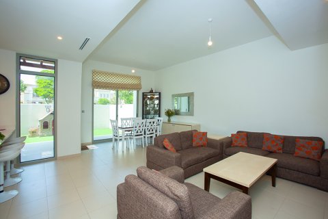 Villa zum Verkauf in Arabian Ranches 2, Dubai, VAE 3 Schlafzimmer, 203.74 m2 Nr. 753680 - Foto 2