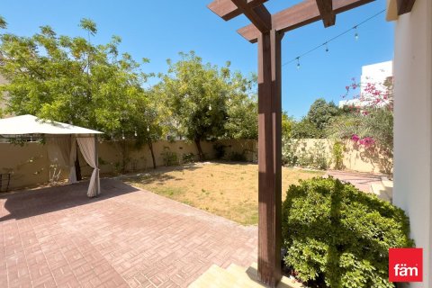 Villa in Dubai, UAE 5 bedrooms, 658.6 sq.m. № 719486 - photo 11