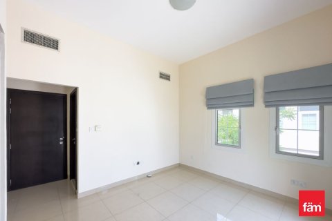 Villa in Dubai, UAE 5 bedrooms, 658.6 sq.m. № 719486 - photo 16