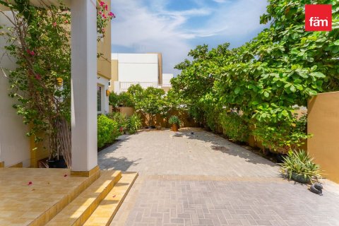 Dubai, संयुक्त अरब अमीरात में विला, 5 बेडरूम, 579 वर्ग मीटर, संख्या 719486 - फ़ोटो 7