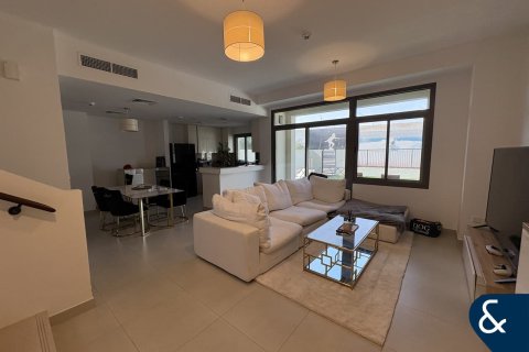 Vilë në Town Square, Dubai, Emiratet e Bashkuara Arabe 3 dhoma gjumi, 206 m2. № 667069