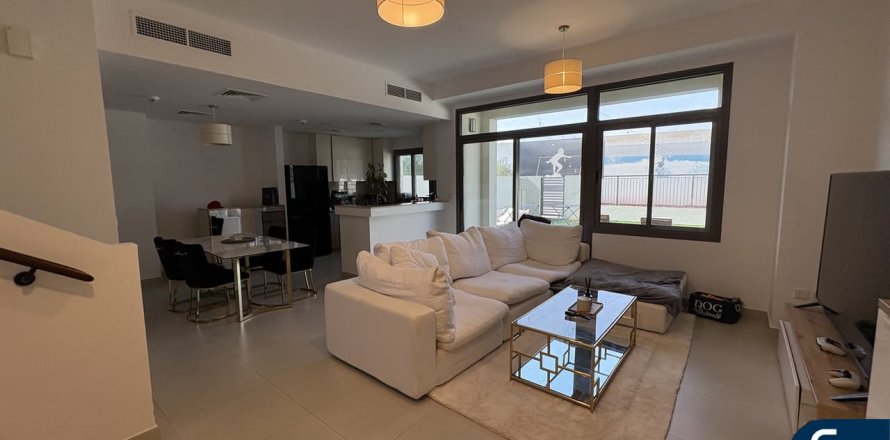 Villa asukohaga Town Square, Dubai, AÜE: 3 magamistoaga, 206 m² Nr 667069