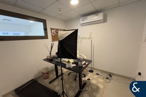 Müüa villa asukohaga Town Square, Dubai, AÜE: 3 magamistoaga, 206 m² Nr 667069 - pilt 15