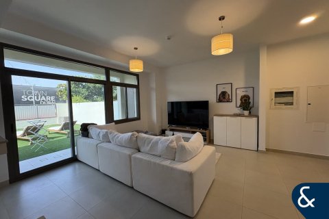 Müüa villa asukohaga Town Square, Dubai, AÜE: 3 magamistoaga, 206 m² Nr 667069 - pilt 3