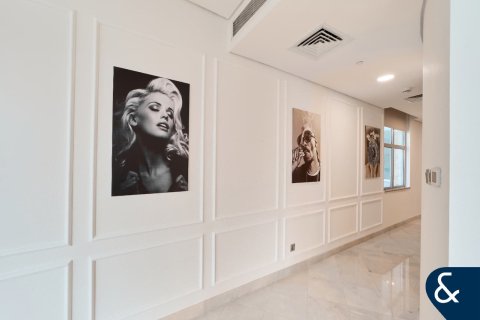 Lägenhet till försäljning i DIFC, Dubai, UAE 1 rum, 84 kvm Nr. 667067 - fotografi 24