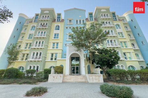 Hoone asukohaga Jebel Ali, Dubai, AÜE: 1357.7 m² Nr 689166