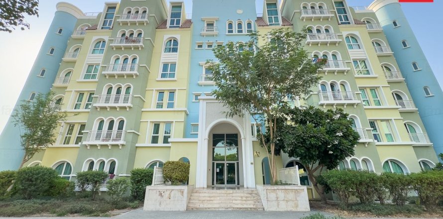 Hoone asukohaga Jebel Ali, Dubai, AÜE: 1357.7 m² Nr 689166