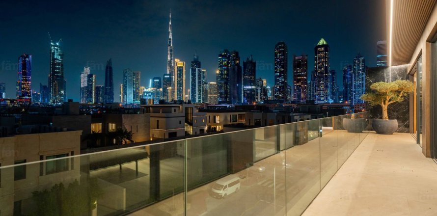 Вилла в Аль-Васл, Дубай, ОАЭ 5 спален, 929.6м2 № 689161