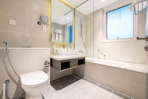 Apartment in Business Bay, Dubai, UAE 2 bedrooms, 131 sq.m. № 627191 - photo 11